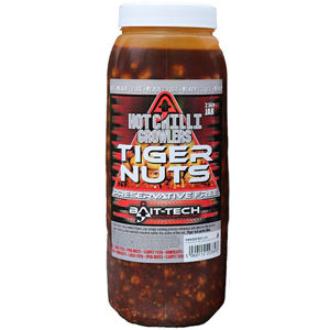Bait-tech tigrí orech hot chilli growlers tiger nuts jar 2,5 l